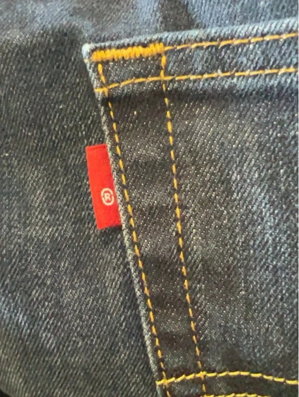 Levis great lightly